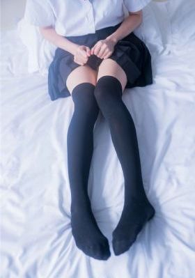 别拔出来在里面尿h男男_HDBD在线观看