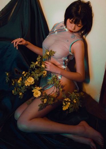 久久综合欧美亚洲精品_高清免费观看