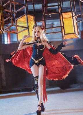 男人吃奶摸下面弄进去小说_DVD高清完整版